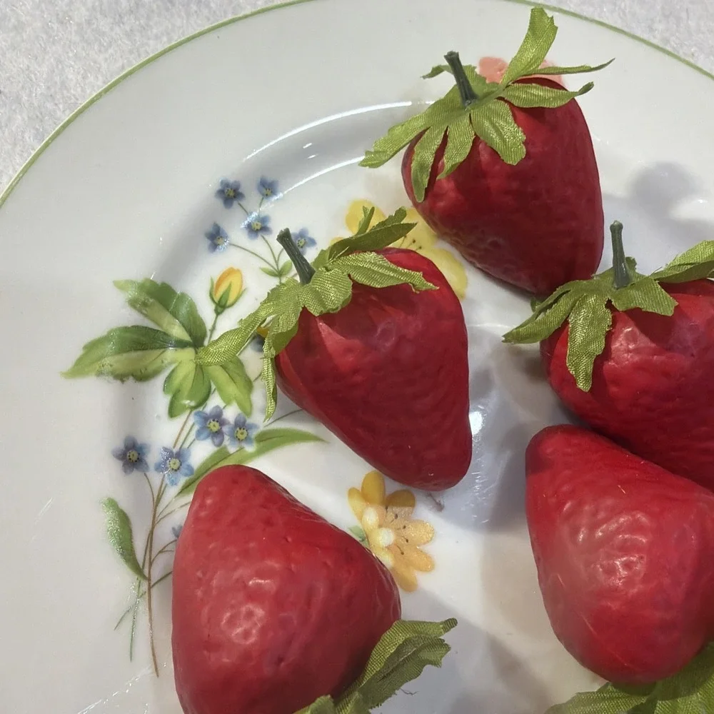 Artifi Strawberries Display Kitchen Decor Vintage Plate Wall Hanging W/hook 3